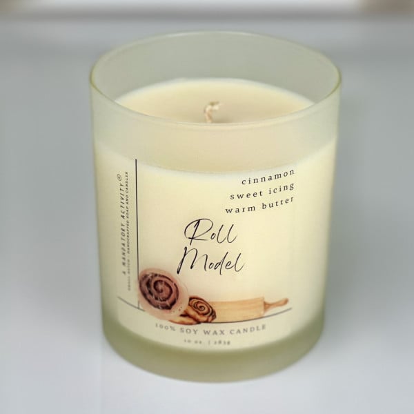 Roll Model Soy Candle
